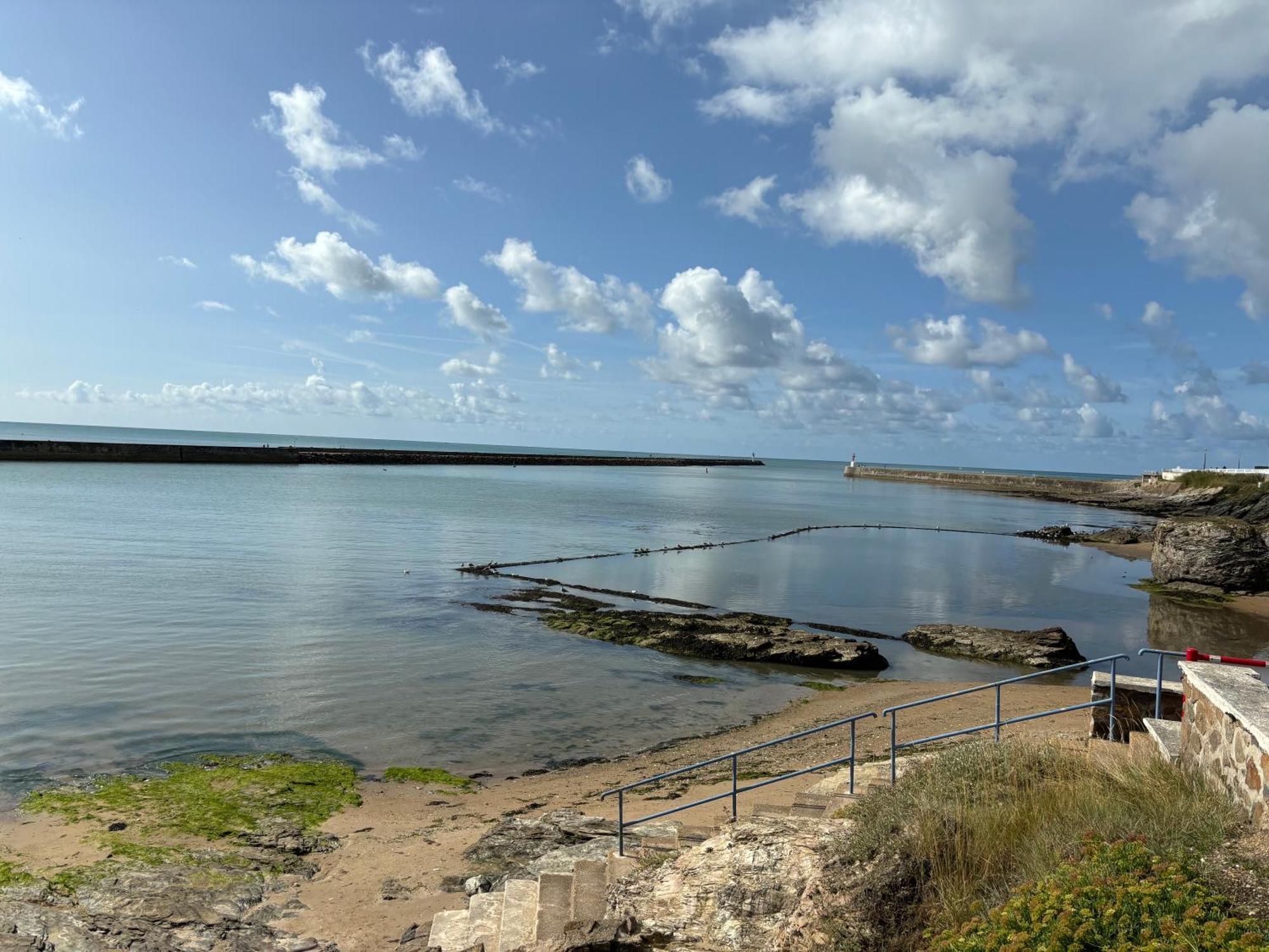 Vue Panoramique Port Et Ocean Apartment Сен-Жил-Кроа-дьо-Ви Екстериор снимка